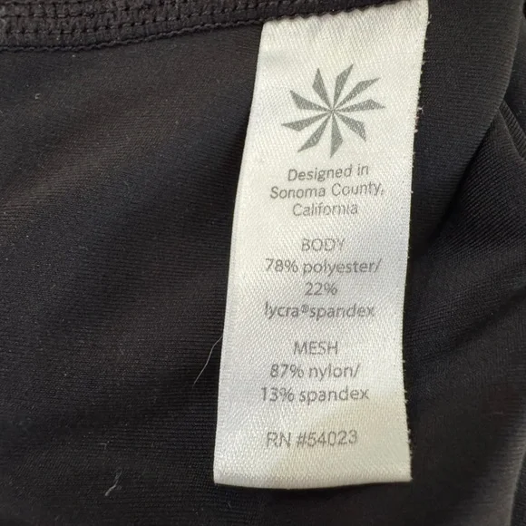 Athleta High Rise 7/8 Black Leggings - Picture 4 of 7